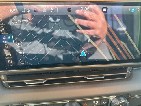 Used 2025 Jeep Wrangler Unlimited Rubicon image 26