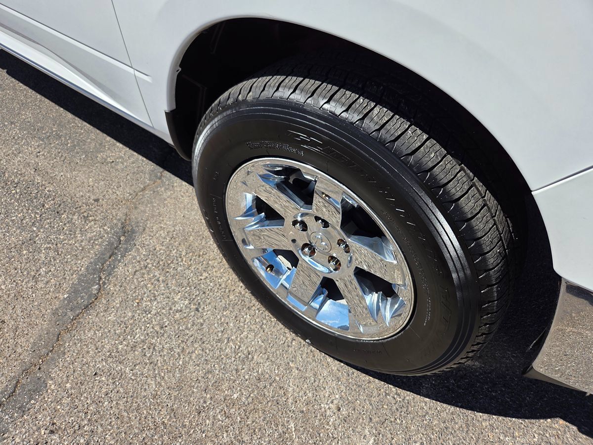 Used 2020 RAM 1500 Classic SLT w/ Luxury Group AWD/4WD image 32