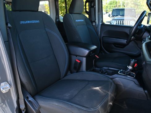 Used 2023 Jeep Wrangler Unlimited Rubicon 4xe w/ Cold Weather Group image 18