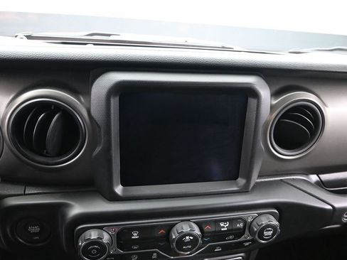 Used 2021 Jeep Wrangler Unlimited Sport w/ Sun And Sound Package AWD/4WD image 13