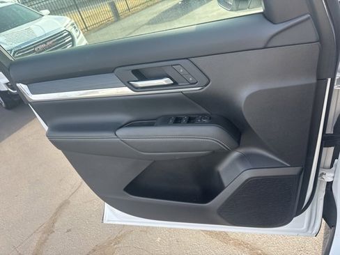 Used 2025 GMC Terrain Elevation image 16