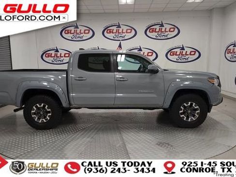 Used 2020 Toyota Tacoma SR5 image 9