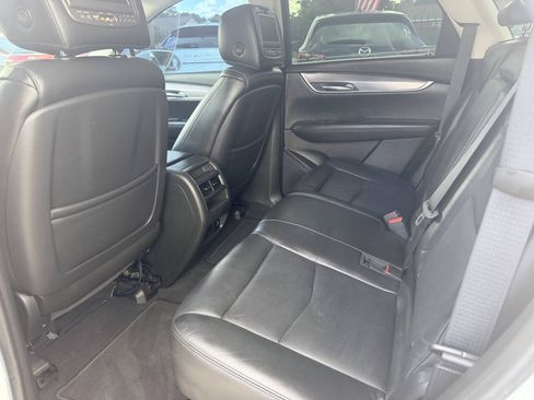 Used 2017 Cadillac XT5 Luxury w/ Driver Awareness Package FWD image 25