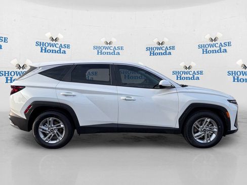 Used 2025 Hyundai Tucson SE FWD image 9