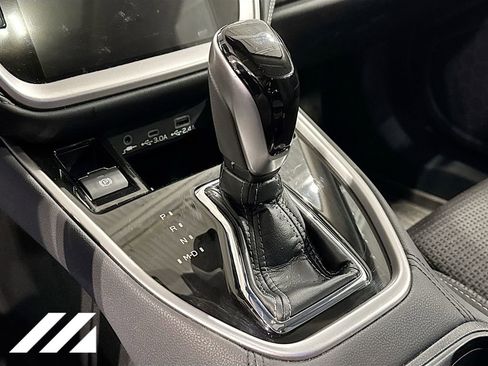 Used 2023 Subaru Outback Premium image 19