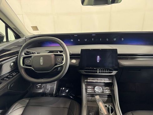 New 2026 Lincoln Nautilus Premier w/ Equipment Group 102A image 20