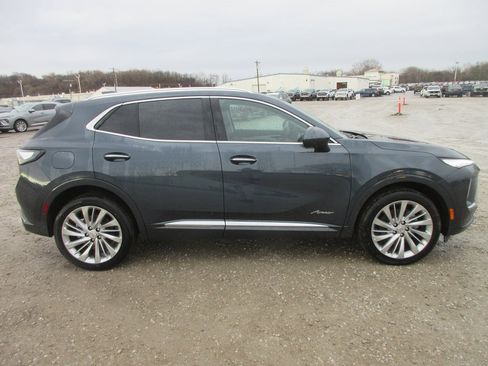 New 2026 Buick Envision Avenir image 3