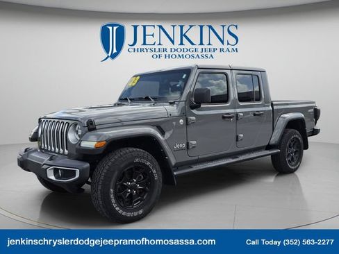 Used 2023 Jeep Gladiator Overland w/ LED Lighting Group AWD/4WD image 10