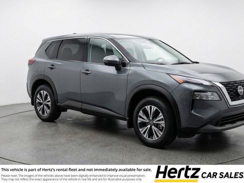 Used 2025 Nissan Rogue SV image 1