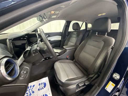 Certified 2024 Chevrolet Trax LT w/ Driver Confidence Package image 27