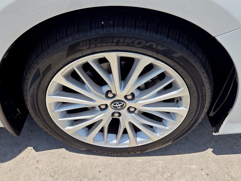 Used 2018 Toyota Camry XLE w/ Audio Package FWD image 12