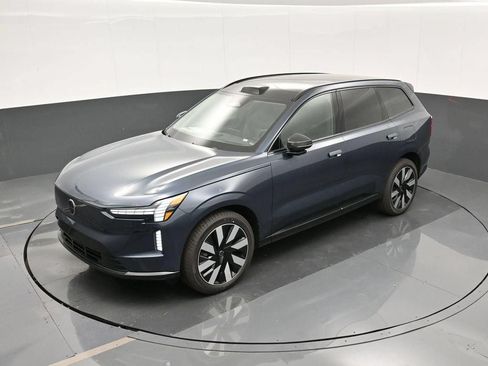New 2025 Volvo EX90 Ultra AWD/4WD image 24