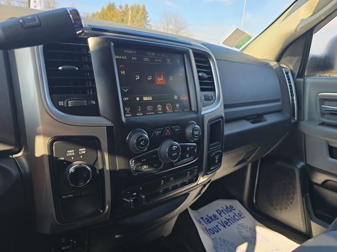 Used 2017 RAM 2500 SLT w/ Snow Chief Group image 25