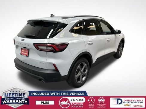 Used 2025 Ford Escape ST-Line image 3