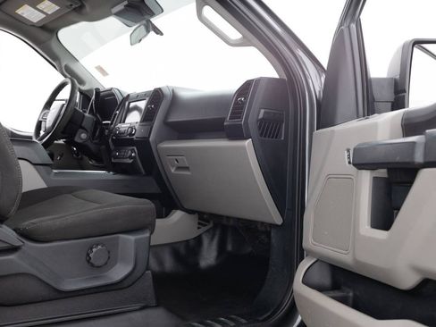 Used 2019 Ford F150 XL w/ Equipment Group 101A Mid AWD/4WD image 32