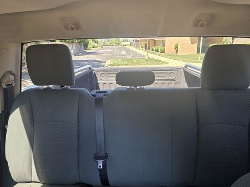 Used 2015 RAM 1500 ST w/ SXT Appearance Group AWD/4WD image 16