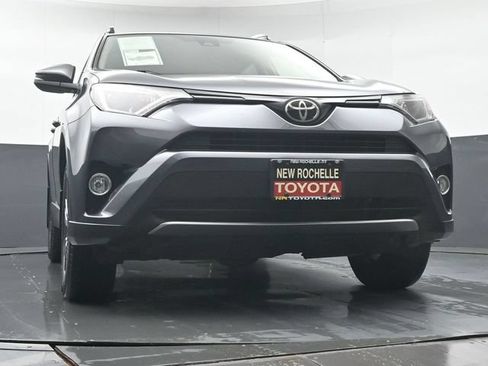 Used 2018 Toyota RAV4 XLE AWD/4WD image 36