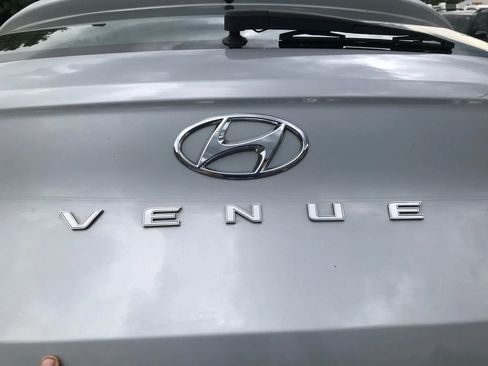 Used 2020 Hyundai Venue SEL w/ Convenience Package image 31