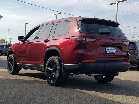 New 2025 Jeep Grand Cherokee L Laredo image 6