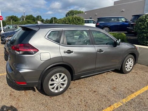 Used 2020 Nissan Rogue S FWD image 3