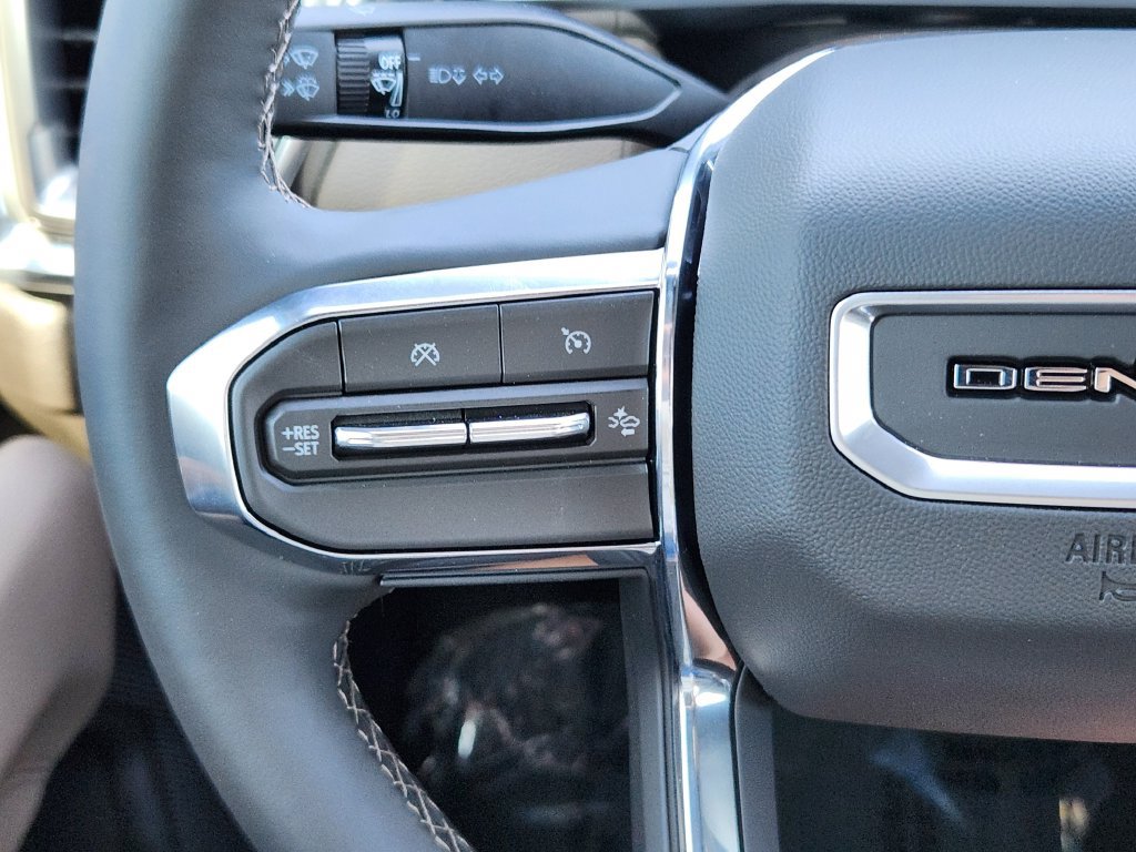 New 2026 GMC Canyon Denali w/ LPO, Black Badging Package AWD/4WD image 17