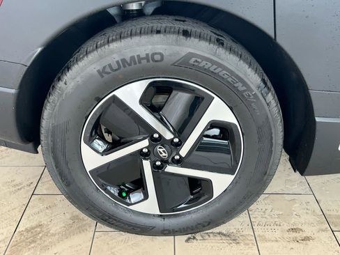 New 2026 Hyundai Ioniq 9 SE AWD/4WD image 14