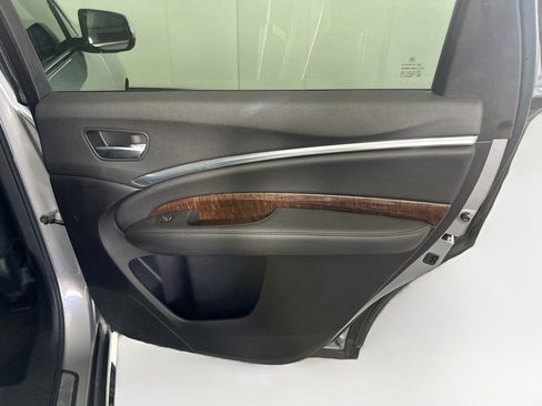 Used 2017 Acura MDX SH-AWD image 30