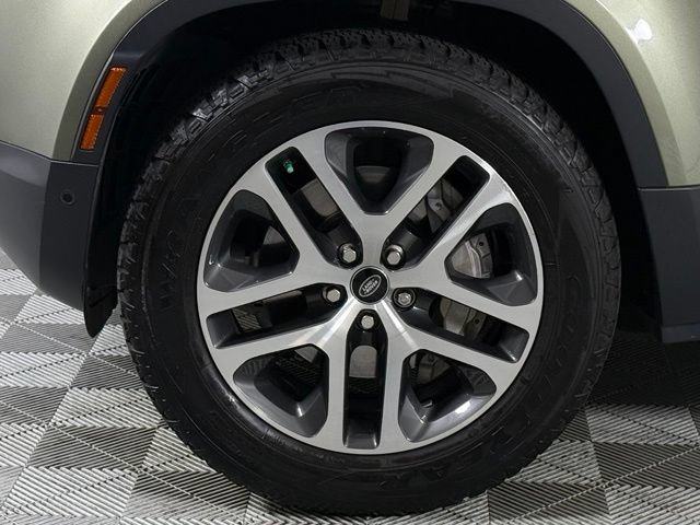 Used 2020 Land Rover Defender 110 HSE AWD/4WD image 12