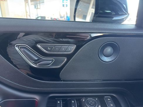 Used 2024 Lincoln Aviator Reserve image 24