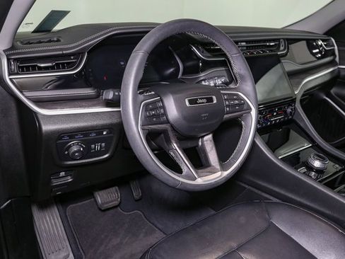 Used 2022 Jeep Grand Cherokee Limited 4xe image 22