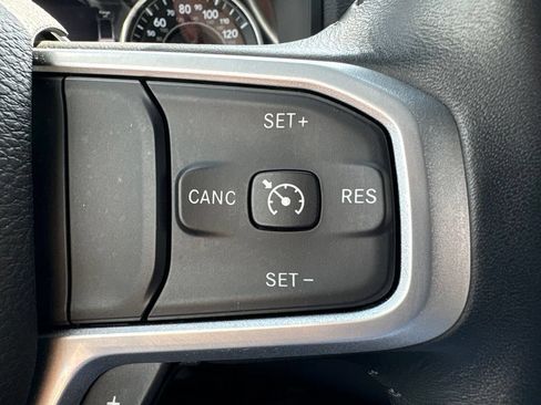 Used 2022 RAM 1500 Big Horn AWD/4WD image 23