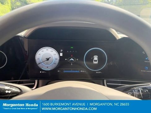 Used 2024 Hyundai Elantra SEL FWD image 17