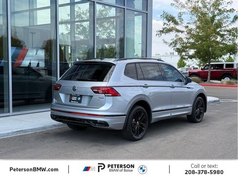 Used 2022 Volkswagen Tiguan SE R-Line AWD/4WD image 5