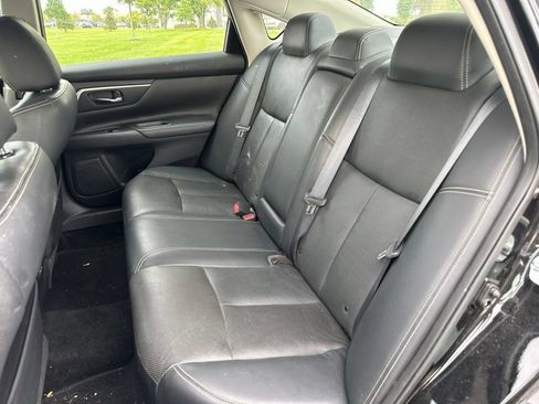 Used 2017 Nissan Altima 2.5 SL w/ 2.5 Technology Package FWD image 14