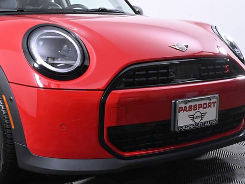 Certified 2025 MINI Cooper S image 5
