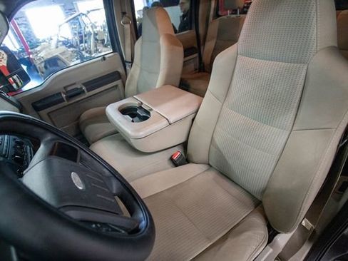 Used 2008 Ford F250 XLT image 4