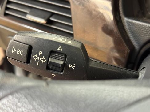 Used 2011 BMW 328i Convertible RWD image 28