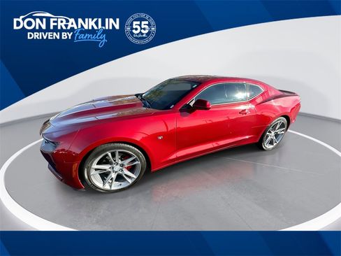 Used 2021 Chevrolet Camaro LT image 1