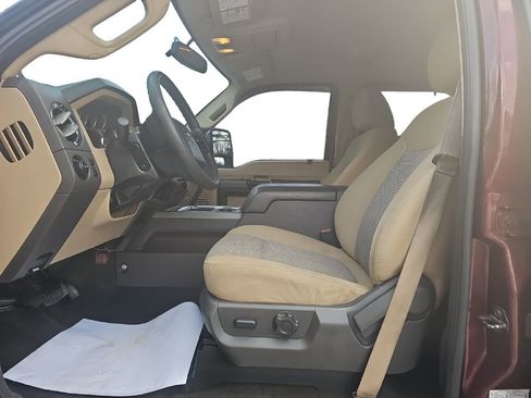 Used 2011 Ford F250 XLT w/ XLT Premium Pkg image 13