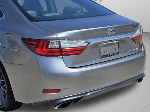 Used 2018 Lexus ES 350 w/ Premier Package FWD image 33