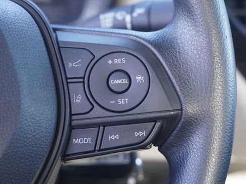 Used 2022 Toyota Corolla LE w/ Carpet Mat Package (TMS) image 22