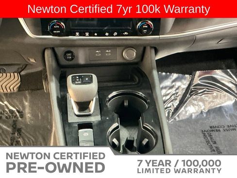 Used 2026 Nissan Rogue SV FWD image 11