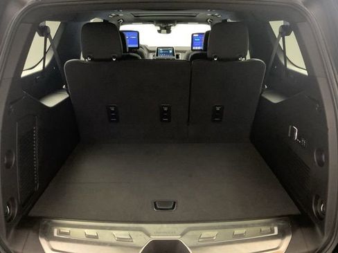 Certified 2023 Chevrolet Suburban High Country w/ LPO, Illumination Package image 34