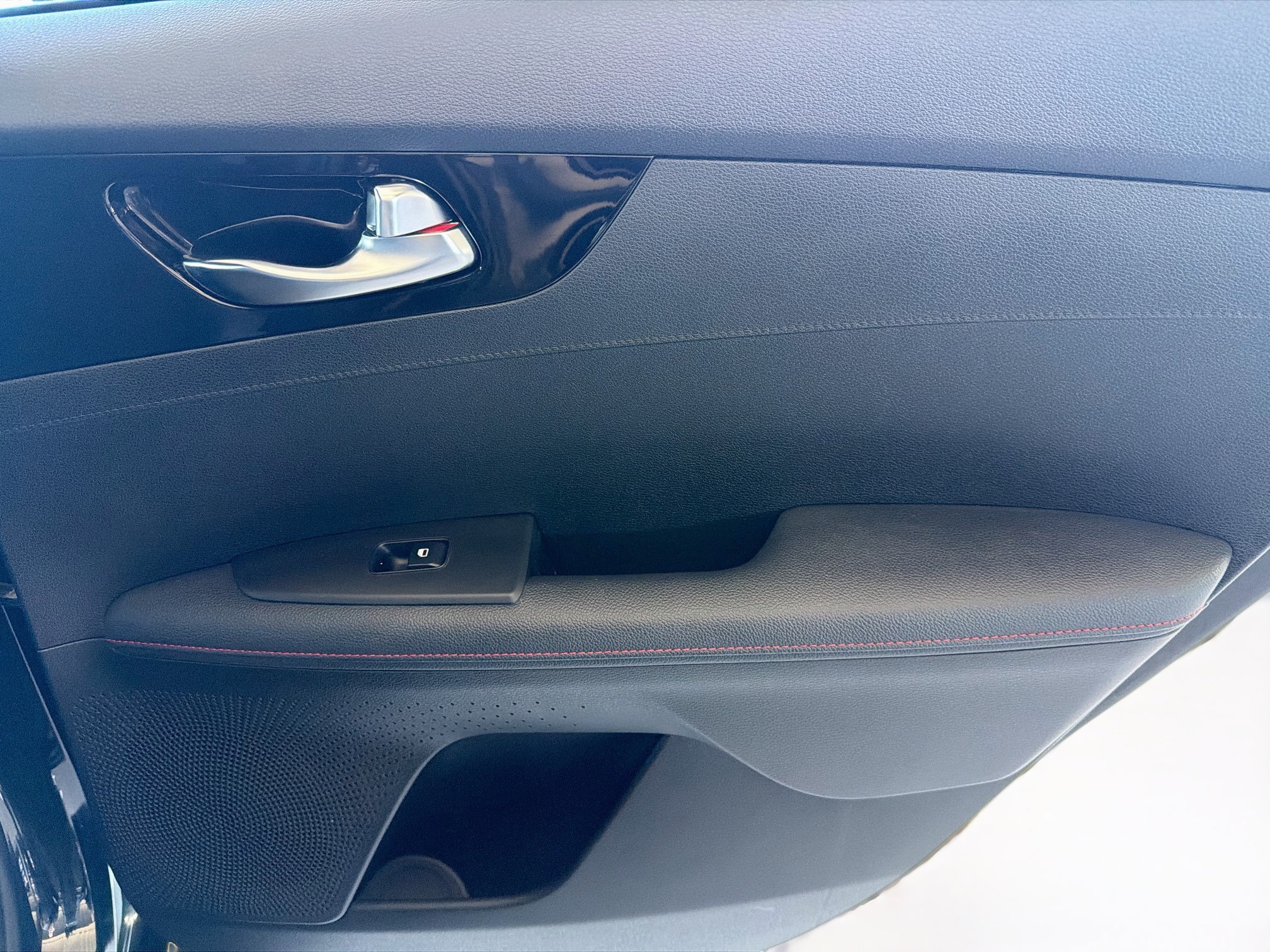 Used 2022 Kia Forte GT FWD image 28