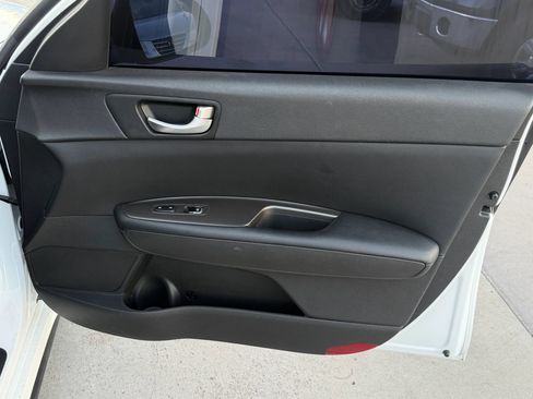 Used 2020 Kia Optima S FWD image 14