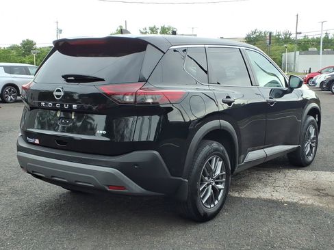 Used 2022 Nissan Rogue S AWD/4WD image 3