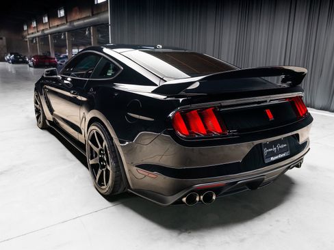 Used 2016 Ford Mustang Shelby GT350R w/ GT350R Equipment Group 920A RWD image 41