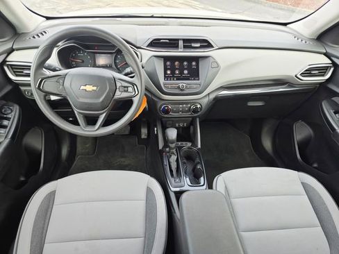 Used 2023 Chevrolet TrailBlazer LS image 10