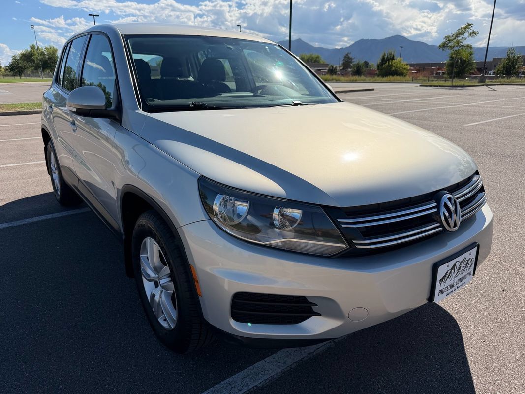 Used 2014 Volkswagen Tiguan S AWD/4WD image 3
