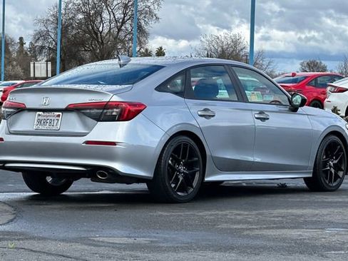 Used 2024 Honda Civic Sport image 4